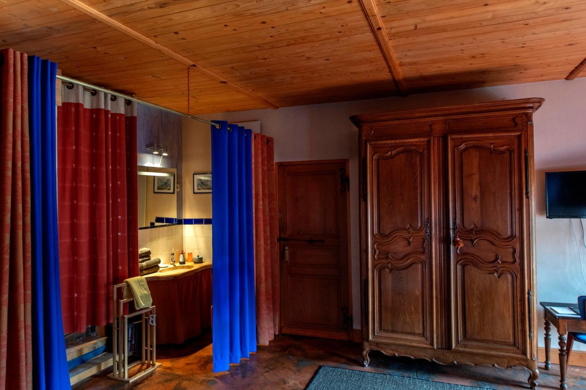 Chambre D'Hotes Et Gites Du Tapissier Polignac  Zewnętrze zdjęcie